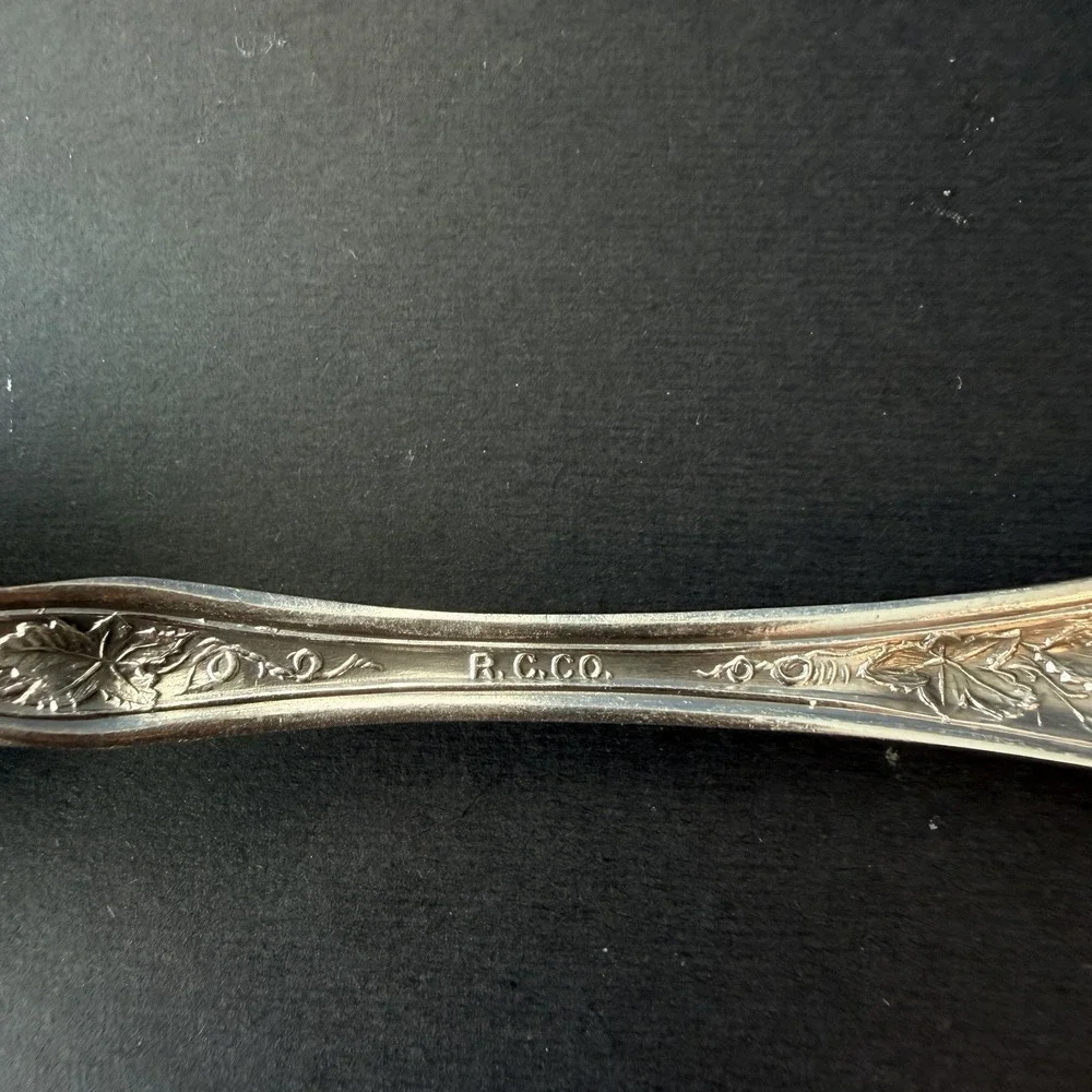 R.C. Co. Isabella Grape Fruit or Orange Spoons set 3 and Master Butter Knife